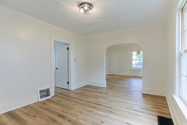 209 E 6th Street Street, Mishawaka, IN 46544