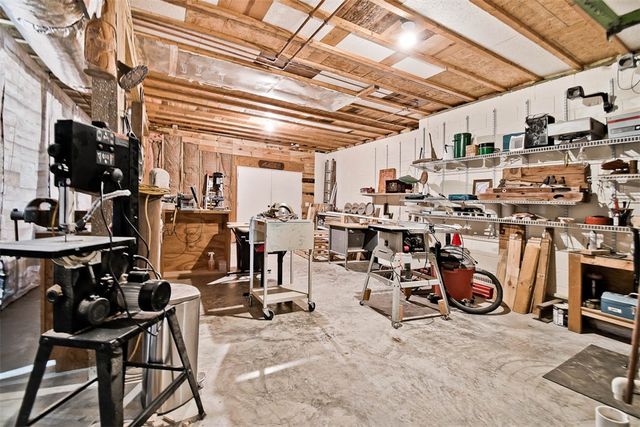 3 Buckfast Lane, Bella Vista, AR 72714