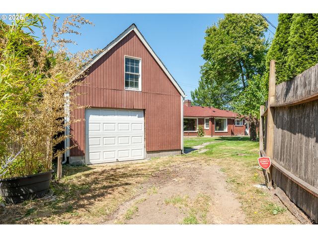 2615 OCEAN BEACH Hwy, Longview, WA 98632