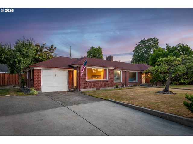 2615 OCEAN BEACH Hwy, Longview, WA 98632