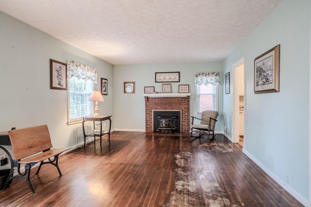 224 E Cross Street, Midway, KY 40347