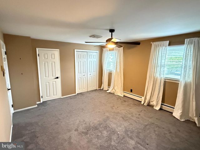 9319 MARSDEN ST, Philadelphia, PA 19114