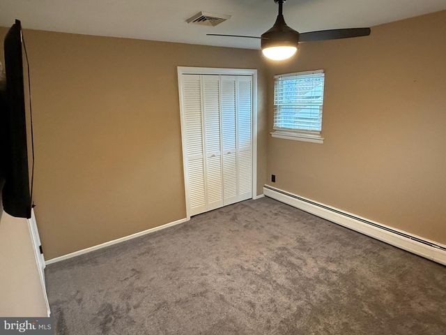9319 MARSDEN ST, Philadelphia, PA 19114