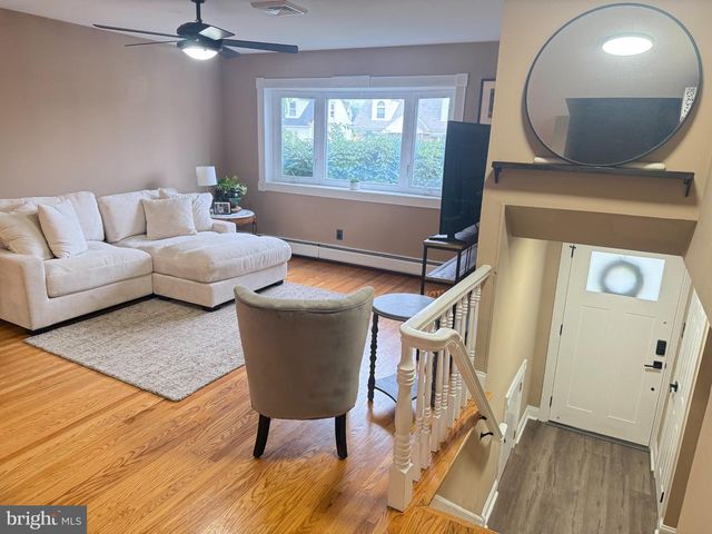 9319 MARSDEN ST, Philadelphia, PA 19114