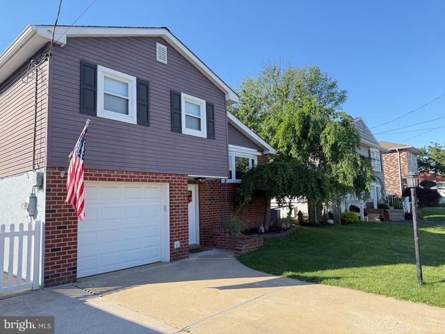 9319 MARSDEN ST, Philadelphia, PA 19114