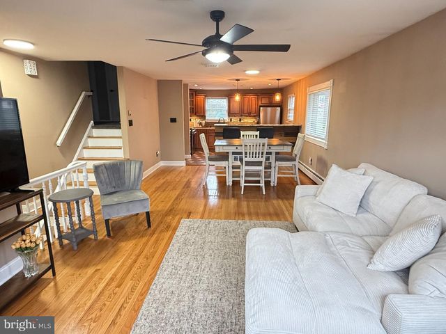 9319 MARSDEN ST, Philadelphia, PA 19114