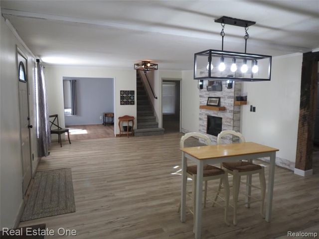 225 South Street, Fowlerville, MI 48836