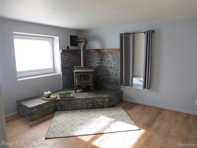 225 South Street, Fowlerville, MI 48836