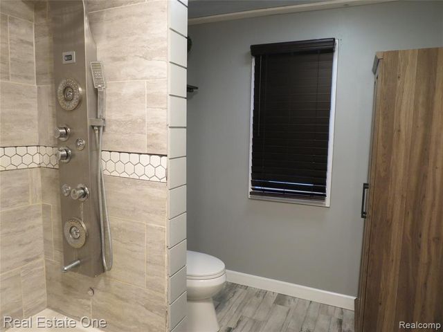 225 South Street, Fowlerville, MI 48836