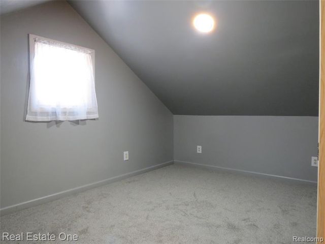 225 South Street, Fowlerville, MI 48836