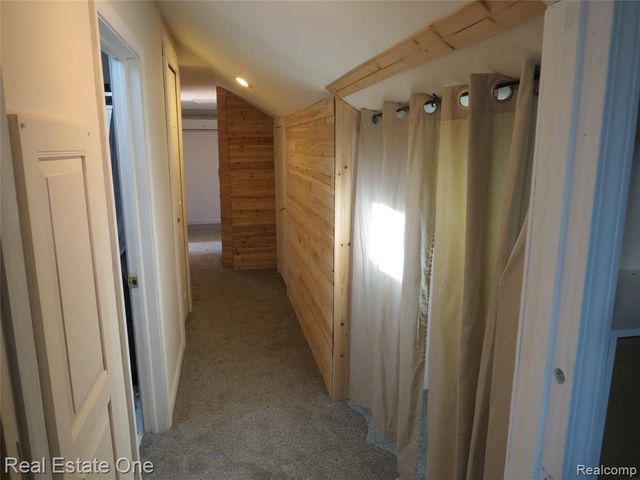 225 South Street, Fowlerville, MI 48836