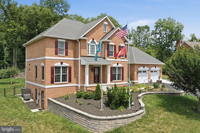 10738 APPLE TREE LN, Williamsport, MD 21795