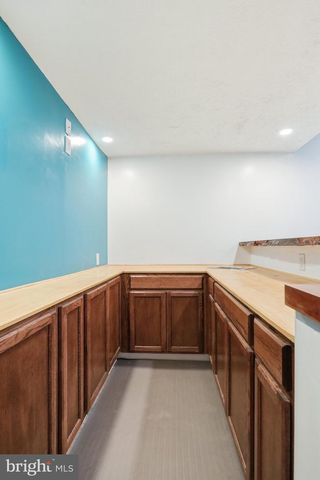10738 APPLE TREE LN, Williamsport, MD 21795