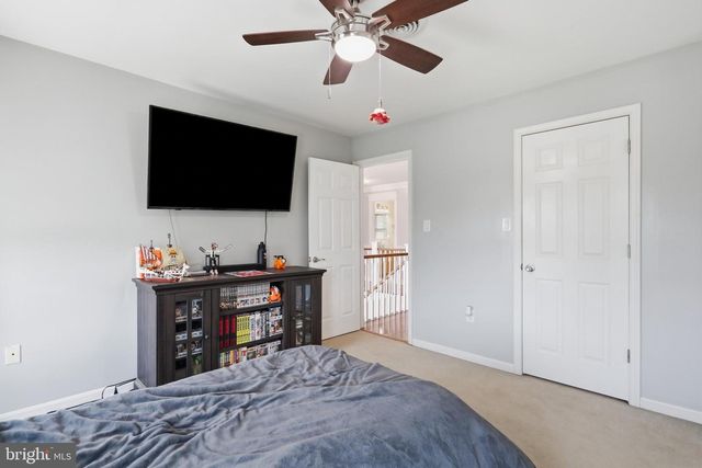 10738 APPLE TREE LN, Williamsport, MD 21795
