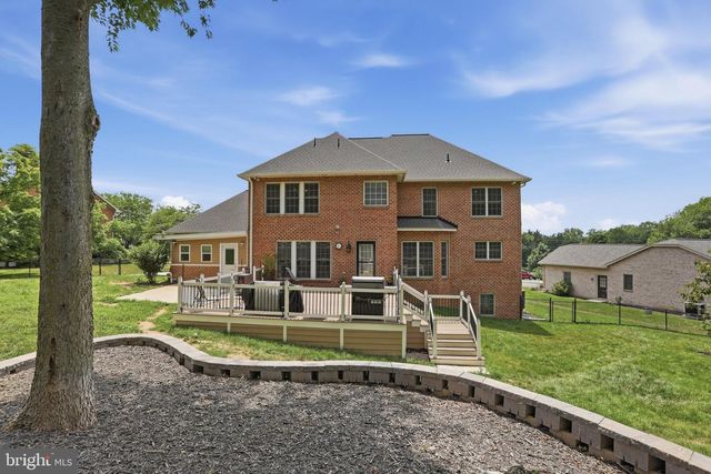 10738 APPLE TREE LN, Williamsport, MD 21795