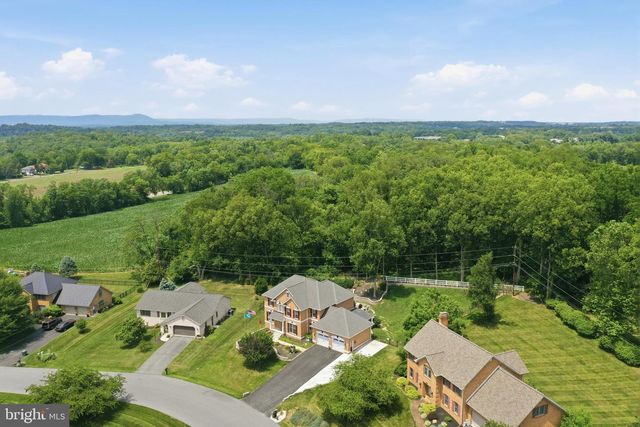 10738 APPLE TREE LN, Williamsport, MD 21795