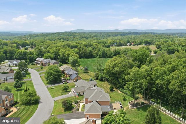 10738 APPLE TREE LN, Williamsport, MD 21795