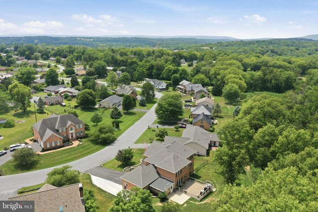 10738 APPLE TREE LN, Williamsport, MD 21795