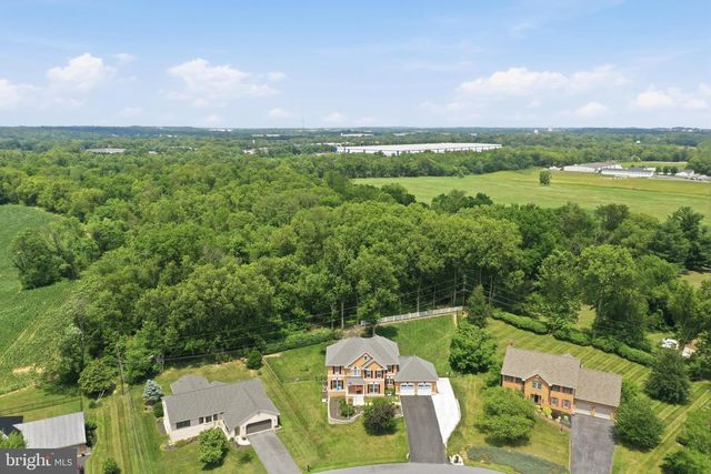 10738 APPLE TREE LN, Williamsport, MD 21795