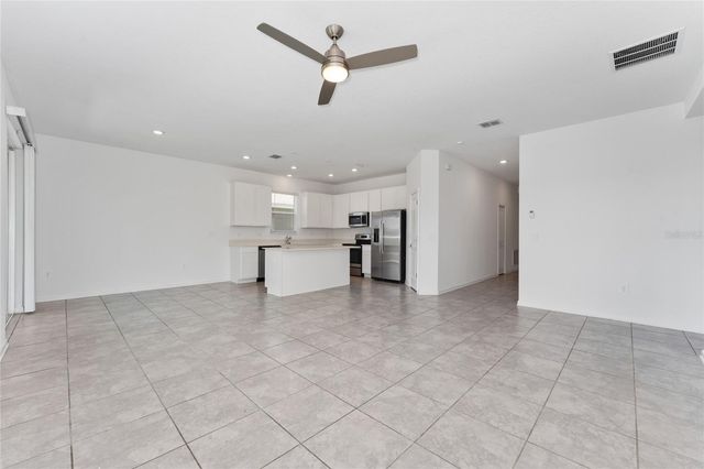 566 HATTERAS ROAD, Davenport, FL 33837