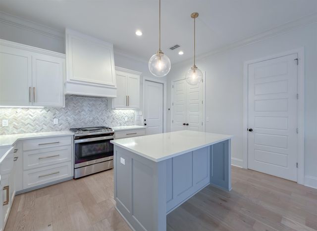 1317 N M L King Jr. Boulevard, Tallahassee, FL 32303