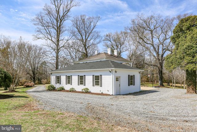 8065 MACEDONIA, Woodford, VA 22580
