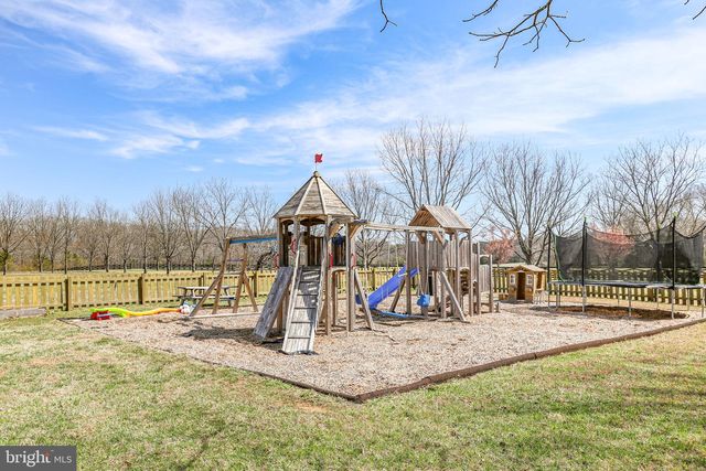 8065 MACEDONIA, Woodford, VA 22580