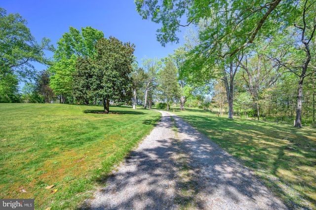 8065 MACEDONIA, Woodford, VA 22580