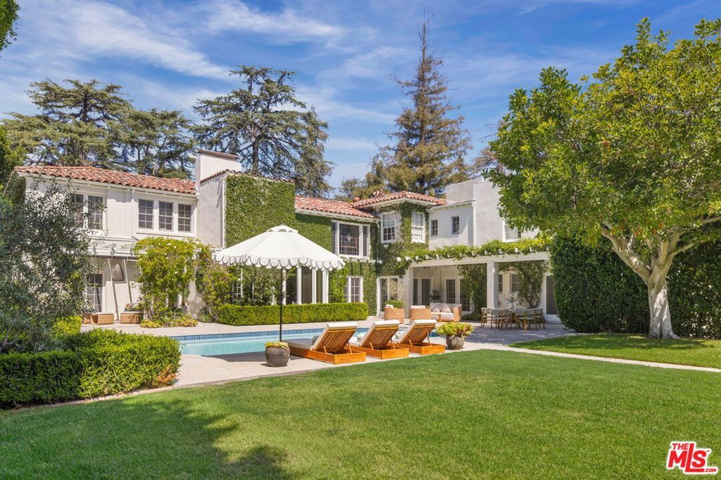 Image 41 of property listing at 612 Lorraine Boulevard, Los Angeles, CA 90005