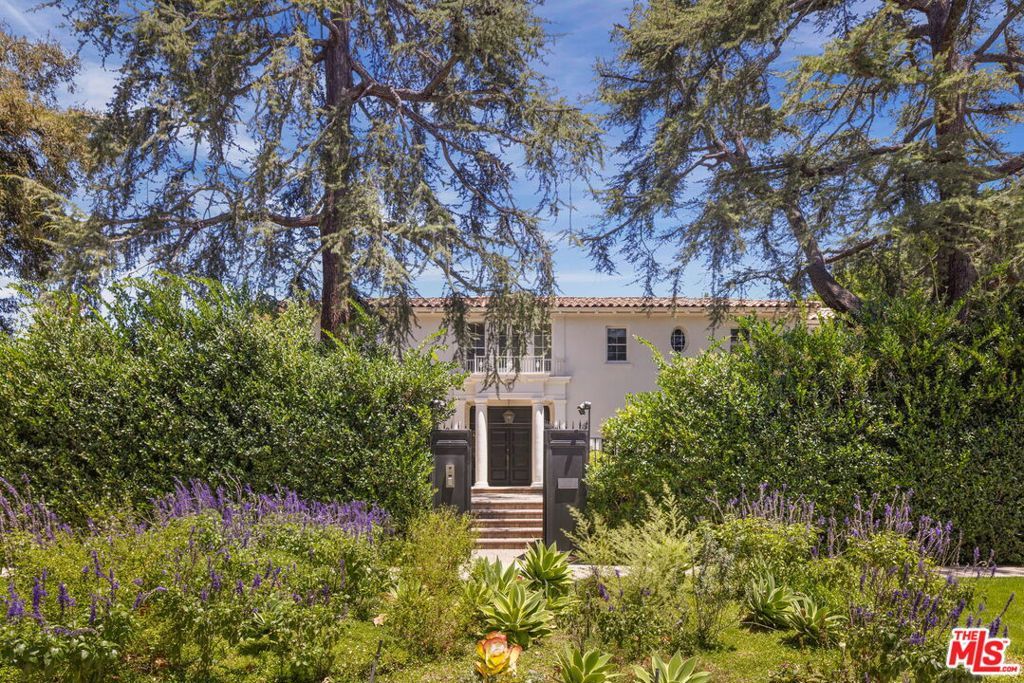Image 48 of property listing at 612 Lorraine Boulevard, Los Angeles, CA 90005