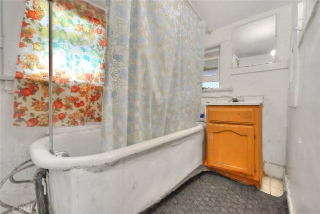 148 S Avenue 53, Los Angeles, CA 90042