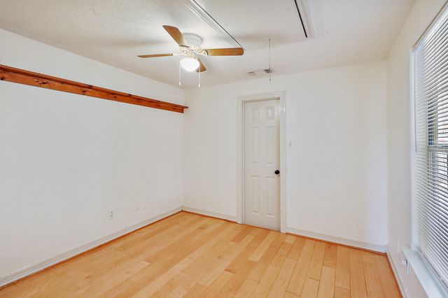 1306 Spring Branch Drive, Cove, TX 77523
