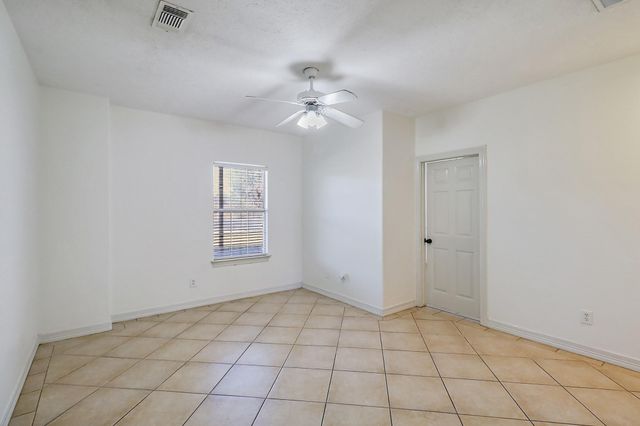 1306 Spring Branch Drive, Cove, TX 77523