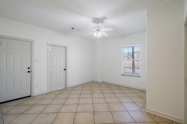 1306 Spring Branch Drive, Cove, TX 77523