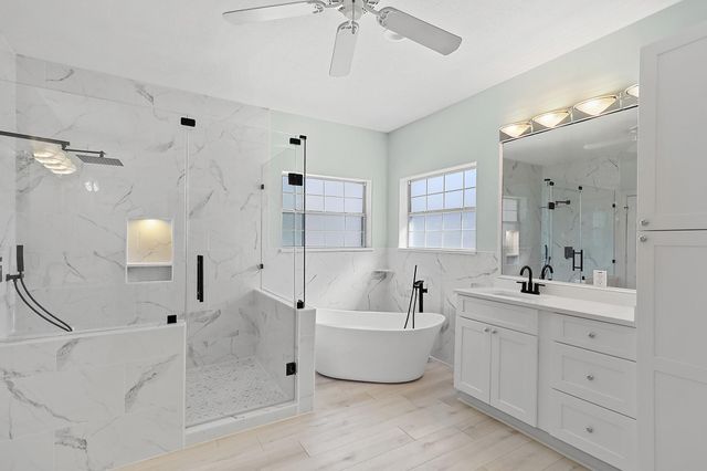 1306 Spring Branch Drive, Cove, TX 77523