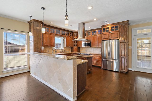 1306 Spring Branch Drive, Cove, TX 77523