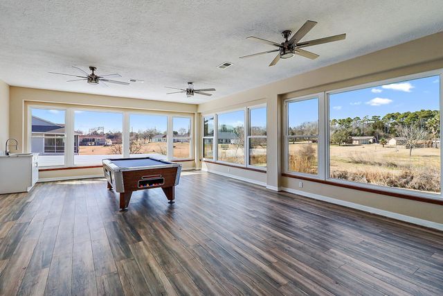 1306 Spring Branch Drive, Cove, TX 77523