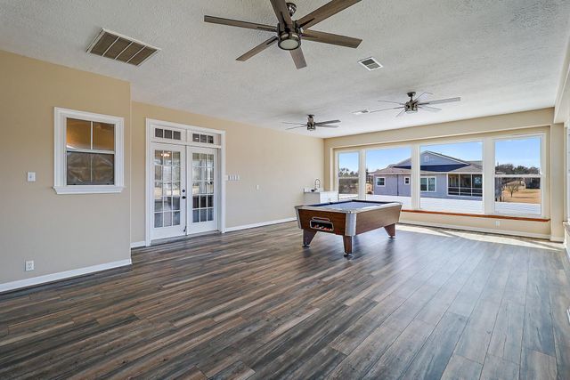 1306 Spring Branch Drive, Cove, TX 77523