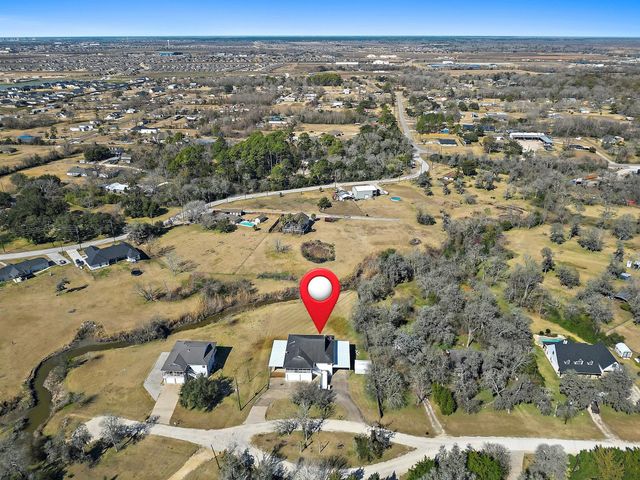 1306 Spring Branch Drive, Cove, TX 77523