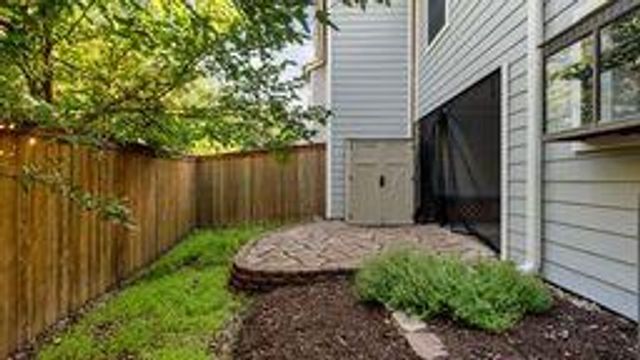 7635 Guadalupe ST 902, Austin, TX 78752
