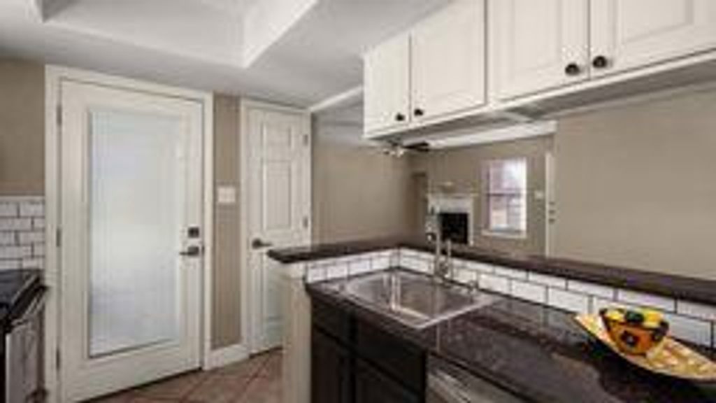 7635 Guadalupe ST 902, Austin, TX 78752