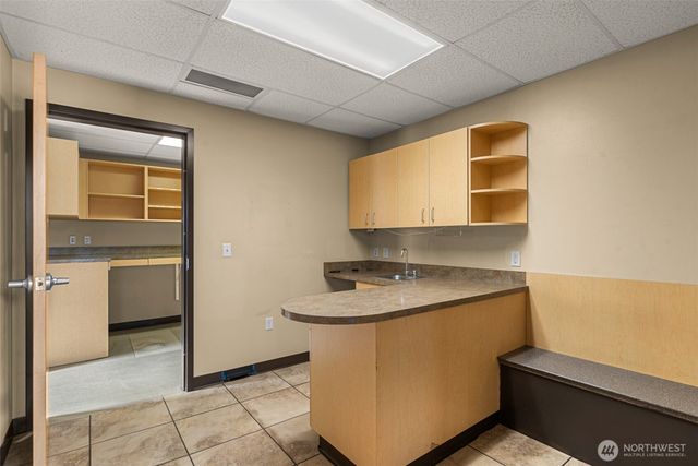 10 N Chelan Avenue, Wenatchee, WA 98801