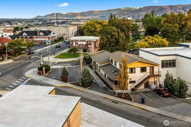 10 N Chelan Avenue, Wenatchee, WA 98801