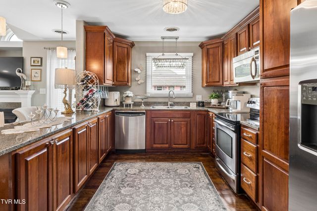 15 Palisades Pointe 15, Johnson City, TN 37601