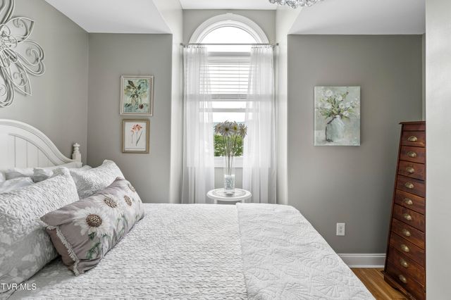 15 Palisades Pointe 15, Johnson City, TN 37601