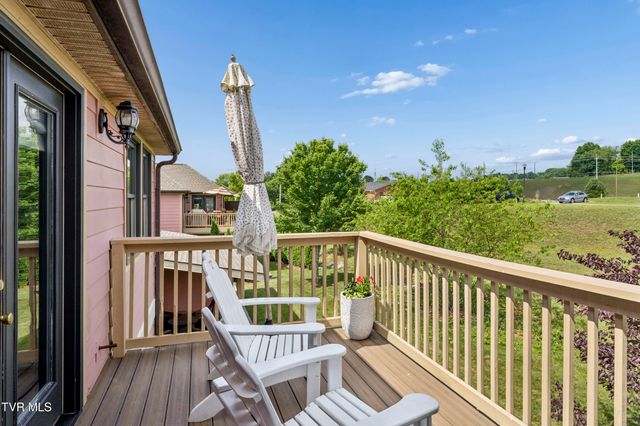 15 Palisades Pointe 15, Johnson City, TN 37601