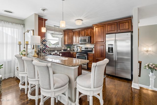 15 Palisades Pointe 15, Johnson City, TN 37601