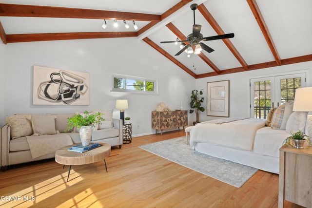 340 Santa Inez Way, La Canada Flintridge, CA 91011