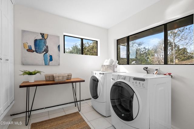 340 Santa Inez Way, La Canada Flintridge, CA 91011