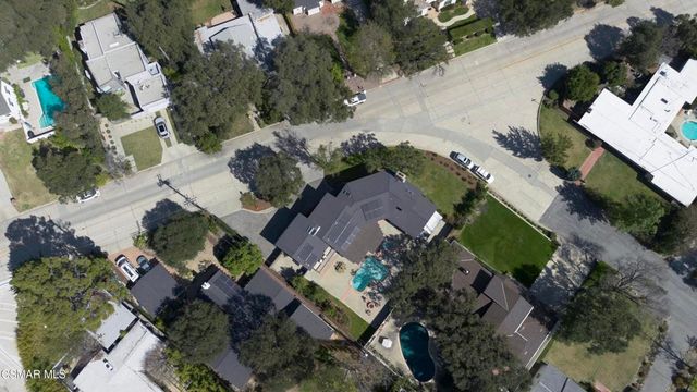340 Santa Inez Way, La Canada Flintridge, CA 91011